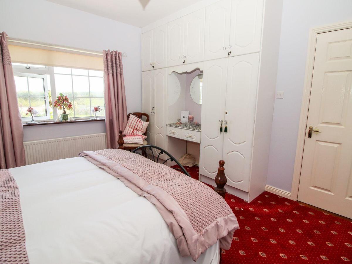 Cozy Cottage Retreat In Listowel Pet Friend エクステリア 写真