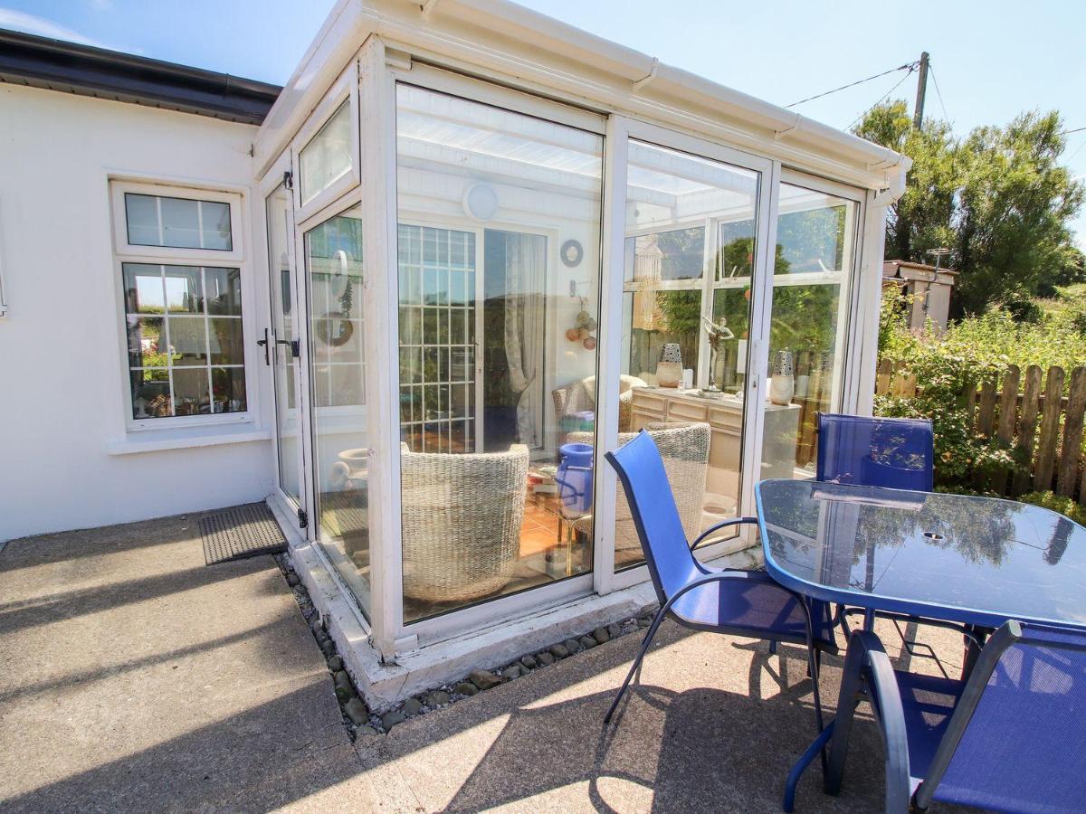Cozy Cottage Retreat In Listowel Pet Friend エクステリア 写真