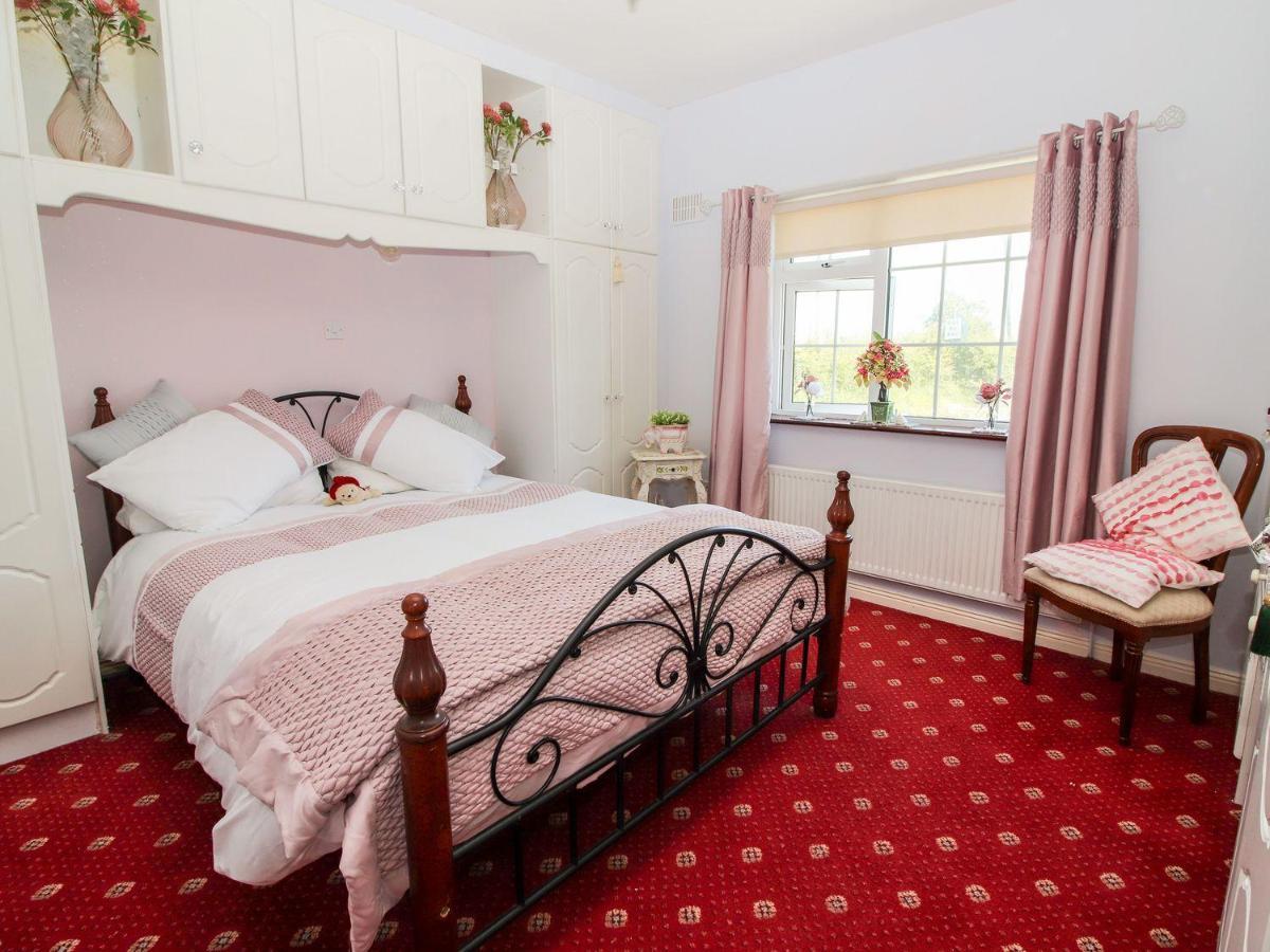 Cozy Cottage Retreat In Listowel Pet Friend エクステリア 写真